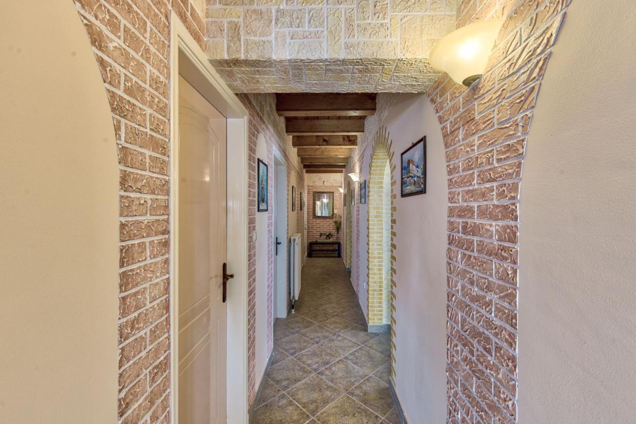 Green Boat Apartment Akrotiri  Exterior photo